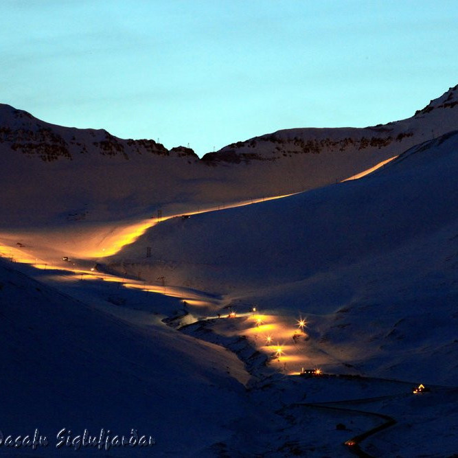 Ljósadýrð í Skarðsdalnum