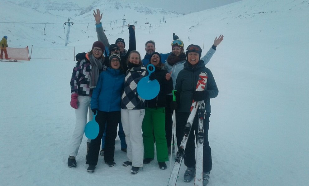 Hér í gær voru Hollendingar í heimsókn og er myndin tekin af þeim og reyndar gestir frá Kanada, USA …