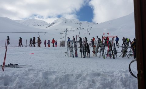 Opnum aftur á föstudaginn 16. apríl